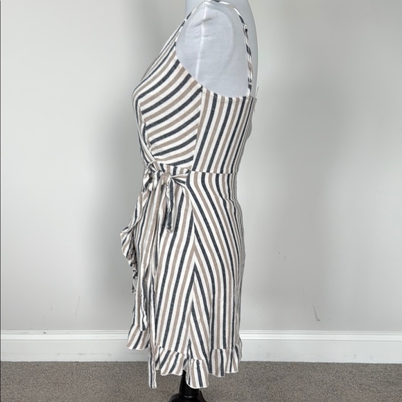 Sage Striped Faux Wrap Mini Dress in Blue and White Sz SM - Picture 4 of 8